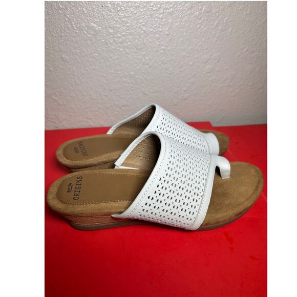 Earth Origins Suede Slip-On Wedge Sandals Pearl White size 8.5 ** - Picture 2 of 7